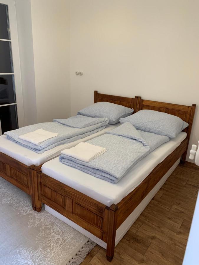Szazesztendos Reveszhaz Apartman Szigetmonostor エクステリア 写真
