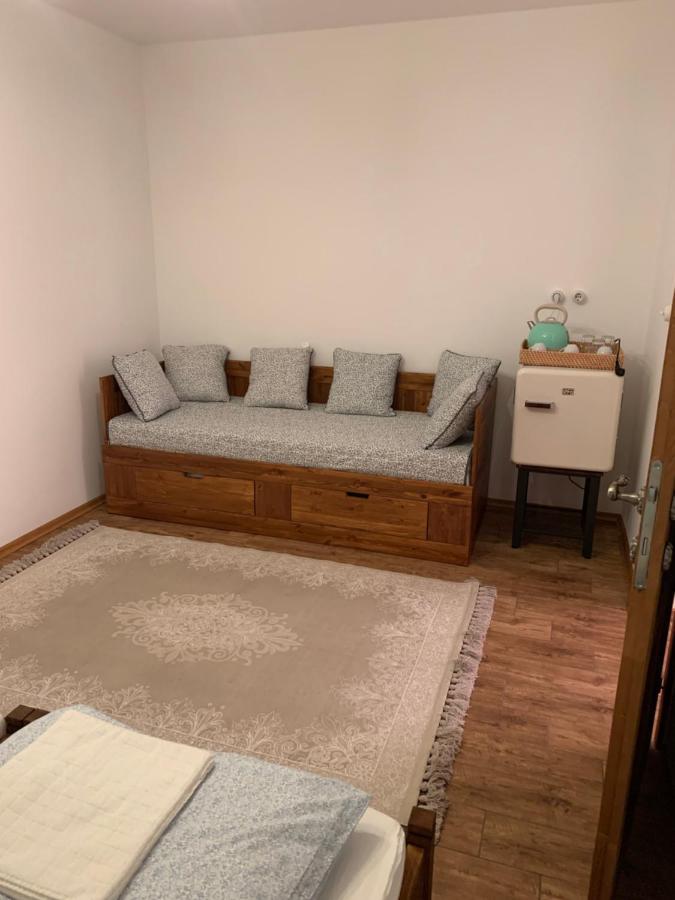 Szazesztendos Reveszhaz Apartman Szigetmonostor エクステリア 写真