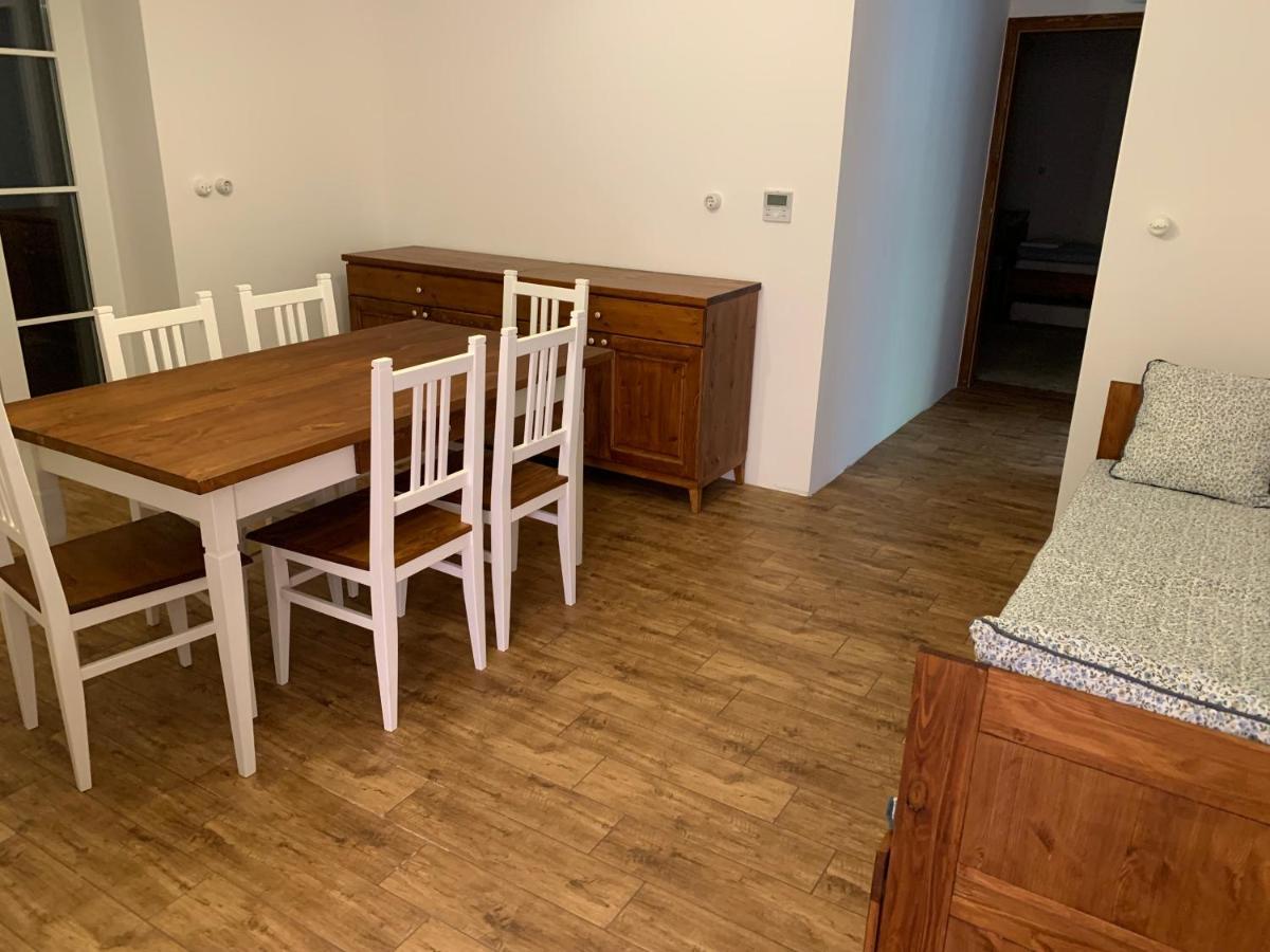 Szazesztendos Reveszhaz Apartman Szigetmonostor エクステリア 写真