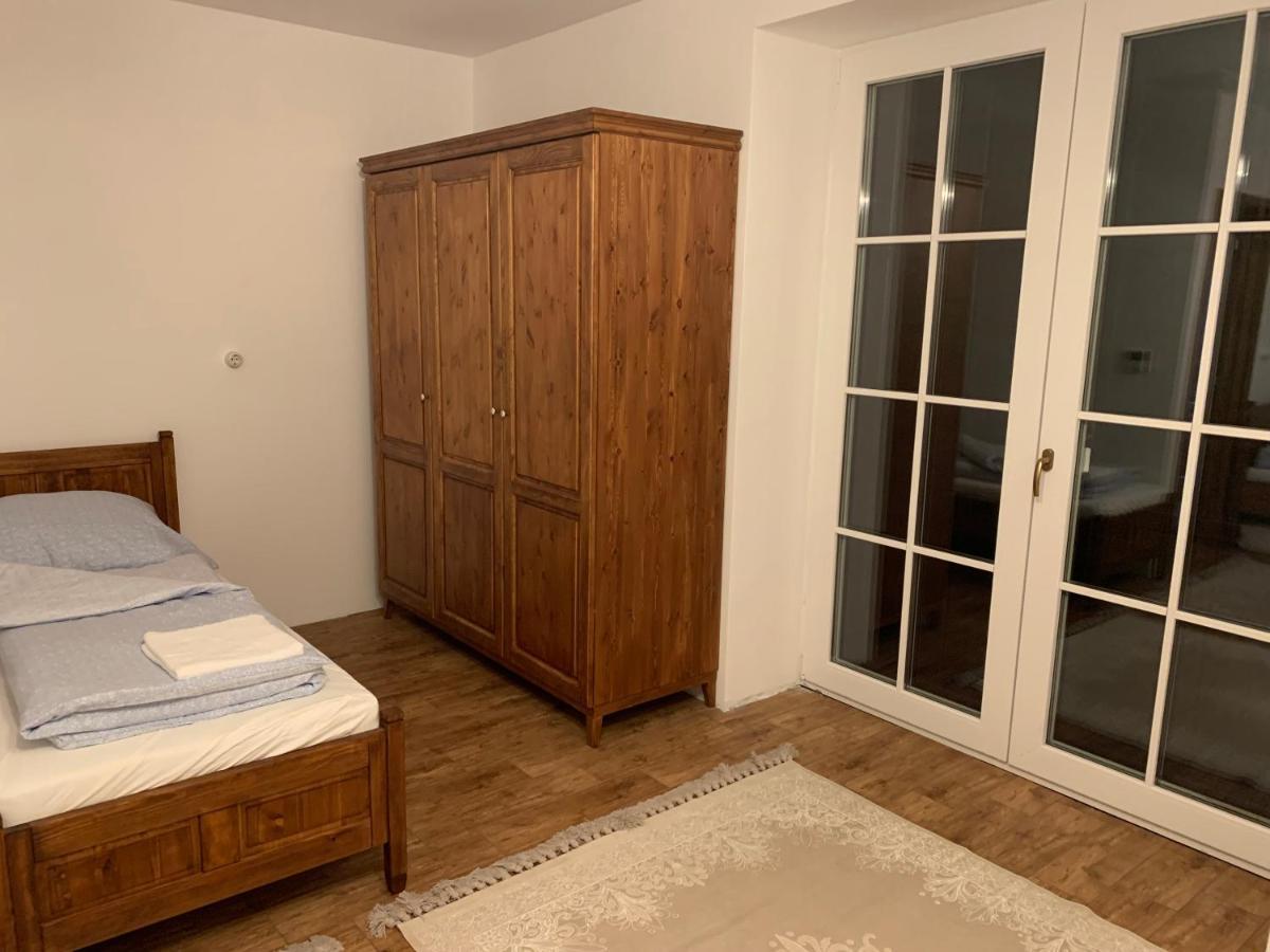 Szazesztendos Reveszhaz Apartman Szigetmonostor エクステリア 写真